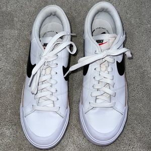 Nike Court Legacy Lift Platform shoes
